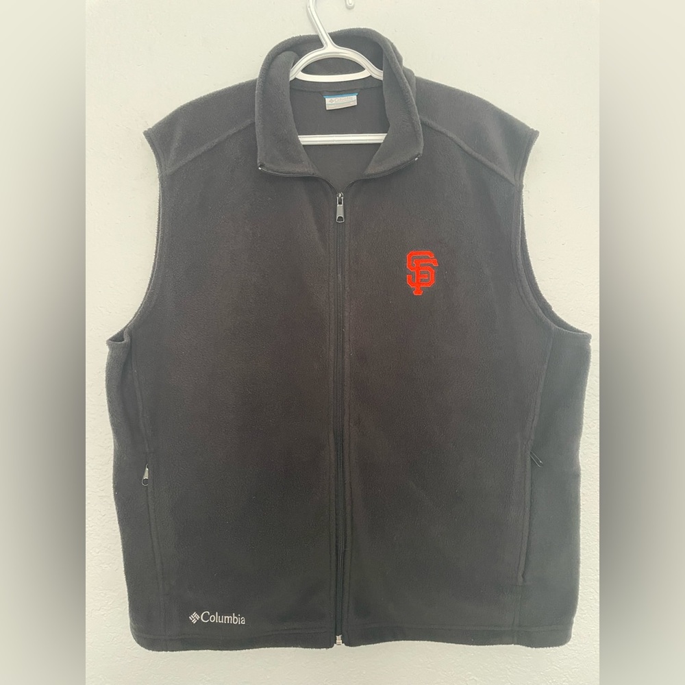 EUC Colombia Vest with SF Giants logo embroidered sz. XL